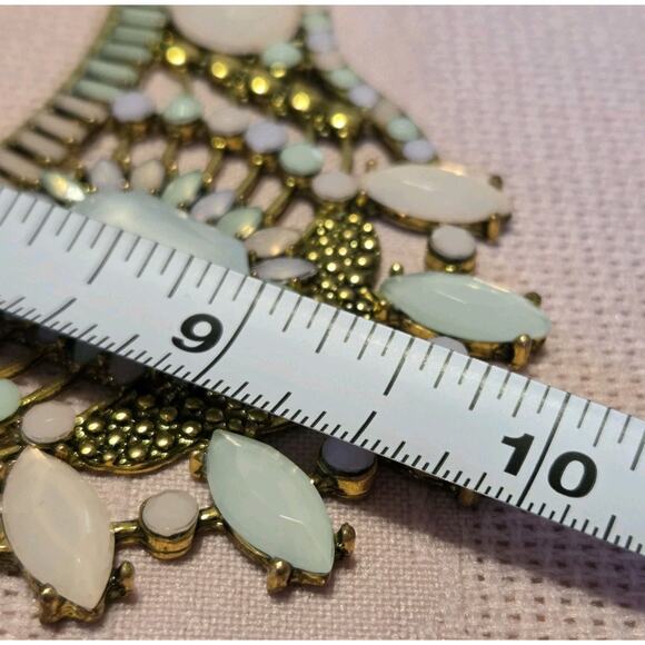 Iridescent Faux Opals Pastel Amozanite Beads Bib Style Necklace Gold Tone Bold - Picture 10 of 10